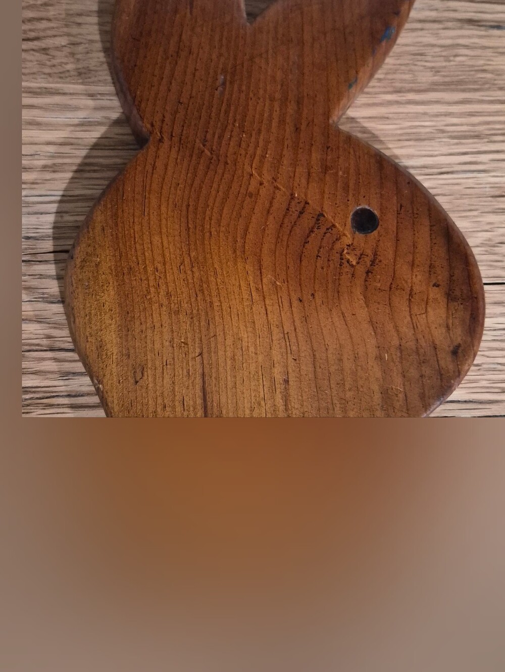 Handmade, Hand-cut wooden Plaque shaped in a iconic Bunny Silhouette - Picture 5 of 5